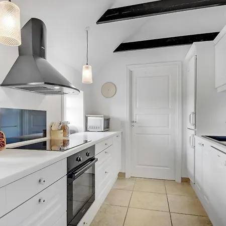 Fantastisk Renoveret Kvalitetshus Med Stratag Sj214