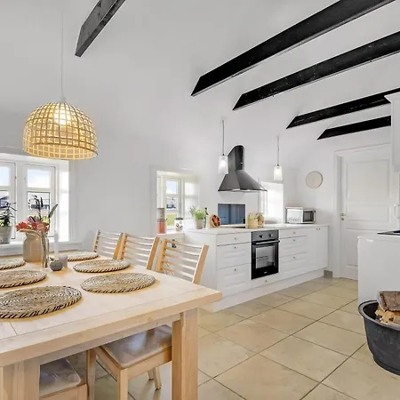 Fantastisk Renoveret Kvalitetshus Med Stratag Sj214 * Harboør