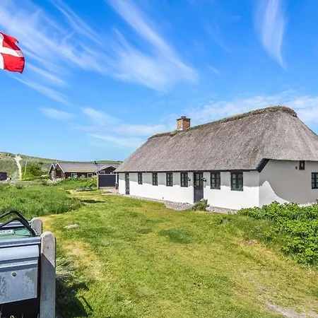 Fantastisk Renoveret Kvalitetshus Med Stråtag Sj214 Harboør